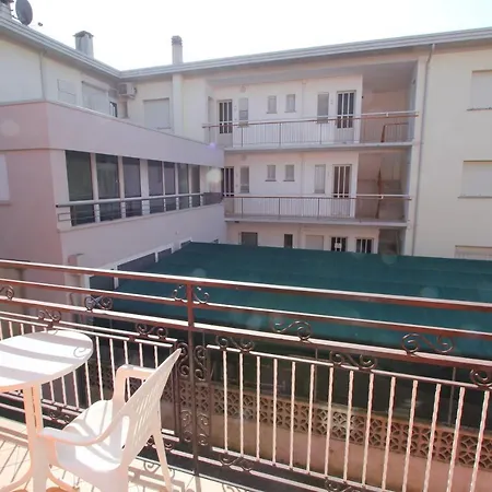 Graziano Apartament *